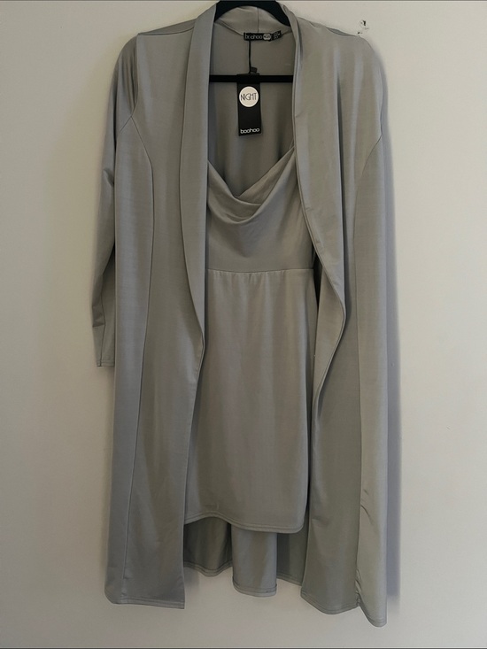 Boohoo Dresses & Skirts - Boohoo Light Gray Drape Front Dress with Longline Cardigan